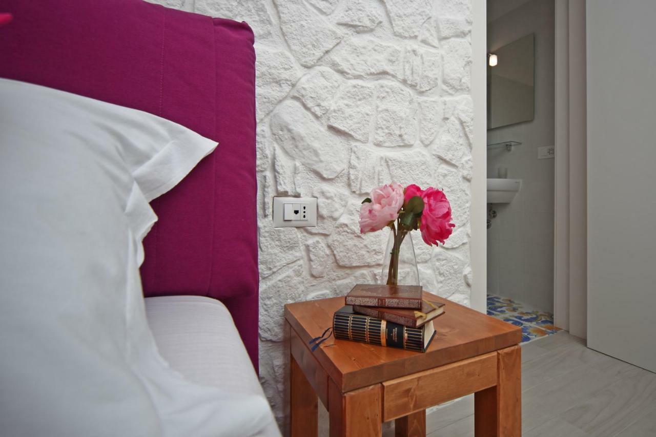 Petra Solis By Jdvacanze San Pietro in Bevagna Exterior photo